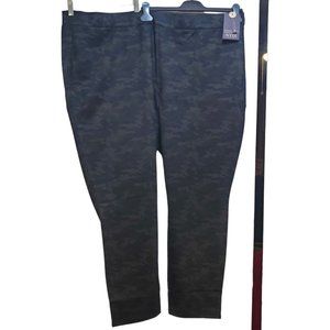 NYDJ Woman Size 28W Pull-On Camo‎ Leggings High-Waisted